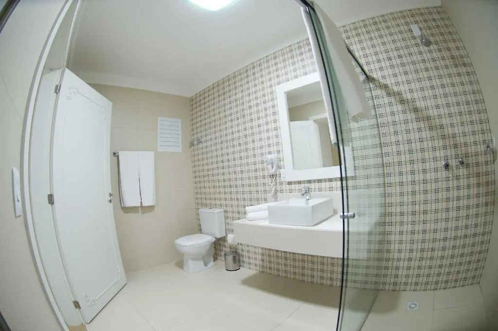 Hotel Oma Zita Forquilhinha 4*,