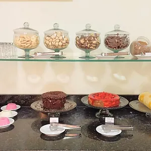 Hotel Golden - O - Pet Friendly
